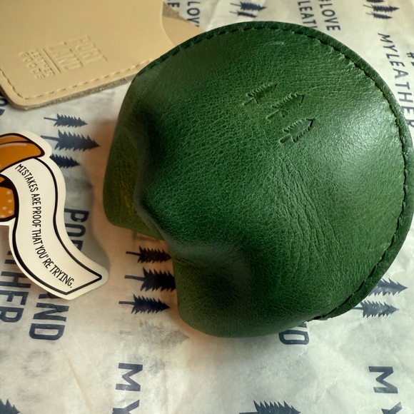 Portland Leather Cowboy Mint Fortune Cookie Pouch & Cardholder - Picture 6 of 6